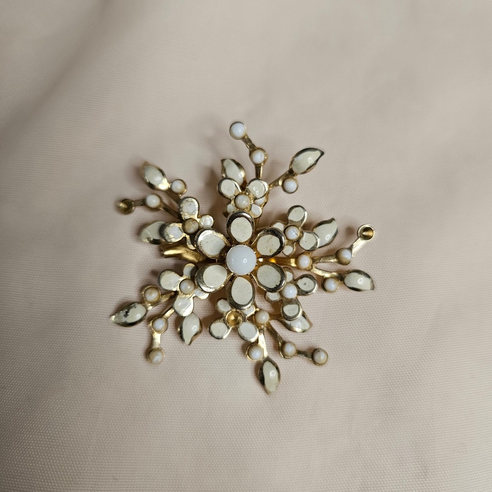 Vintage Coro Gold Tone White Enamel Floral Starburst Brooch Pin Mid Century 2"